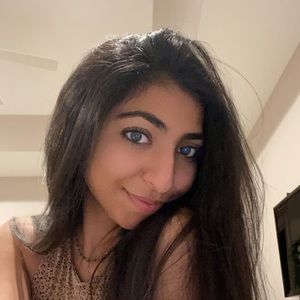 Meet your Posher, Reena